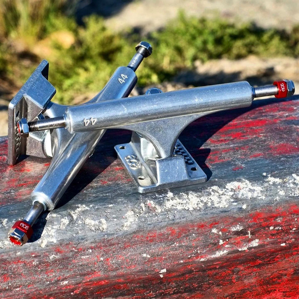 Skateboard Truck Size Chart: How to Choose the Right Trucks