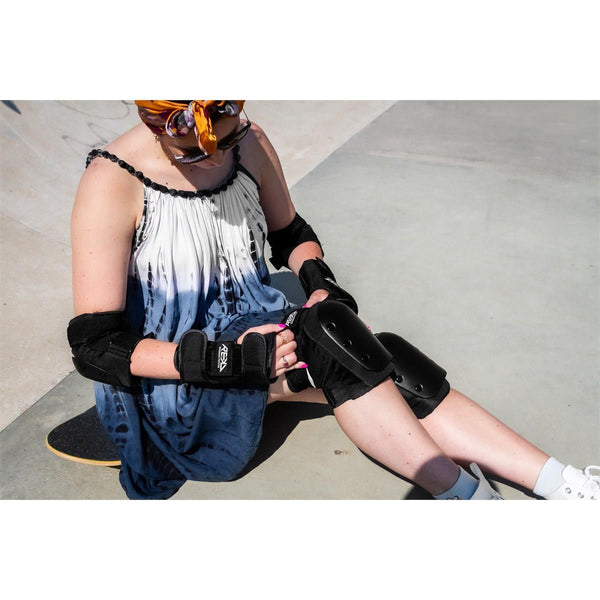 REKD Heavy Duty Skateboard Skate Scooter BMX Triple Pad Set - Black - Skatewarehouse.co.uk