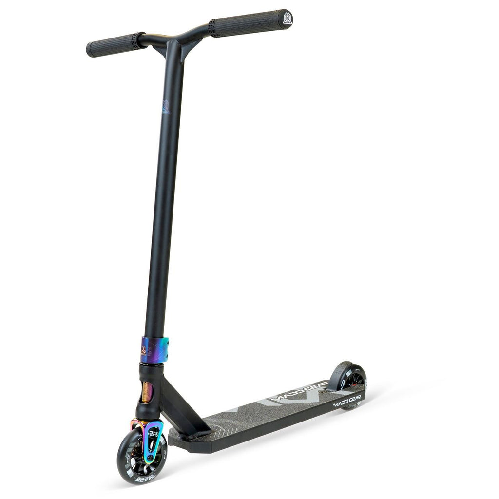 Madd Gear Mg 5 - Axion - Black/Neo Chrome Complete Scooter - Skatewarehouse.co.uk