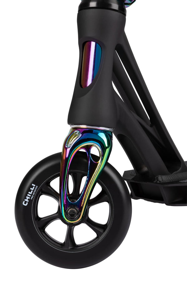 Chilli Pro Beast V2 Black Neo Scooter - Skatewarehouse.co.uk