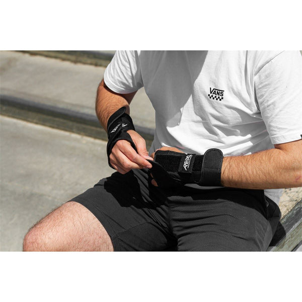 REKD Wrist Guards - Black - Skatewarehouse.co.uk