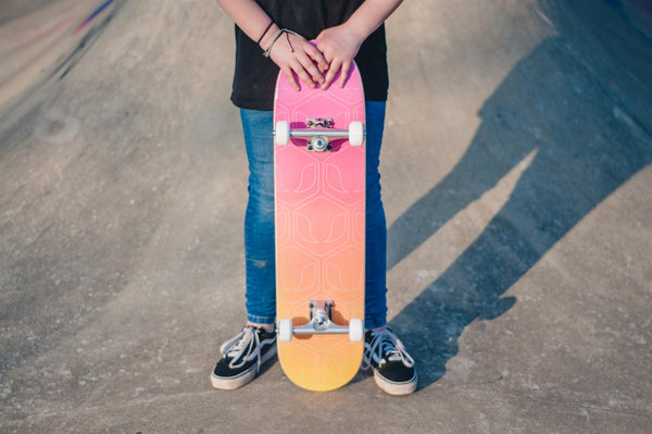 Venom Core Complete Skateboard - Outline Fade Pink - 7.75