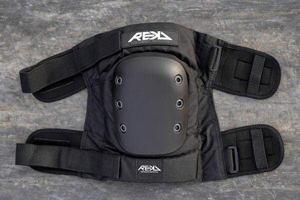 REKD Pro Skateboard Skate Scooter BMX Ramp Knee Pads - Black - Skatewarehouse.co.uk