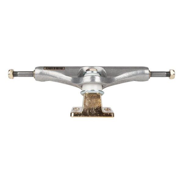 Indy Stage 11 Skateboard Trucks Carlos Ribeiro 139 Mid Silver / Gold - 139 - Skatewarehouse.co.uk