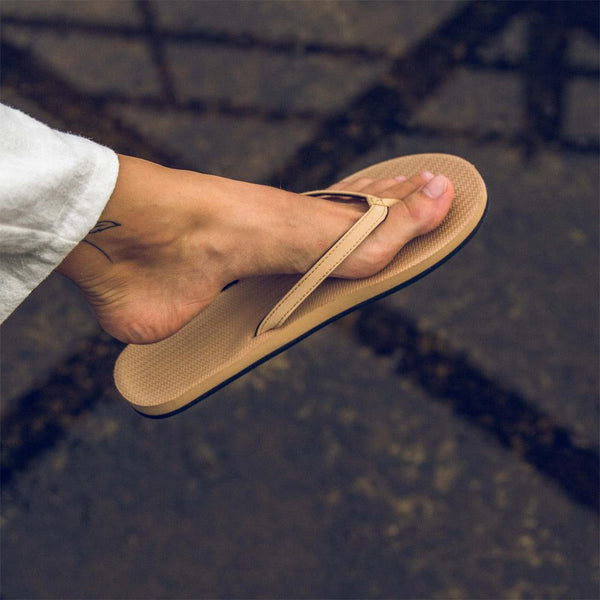 Indosole - Womens Flip Flops - ESSNTLS - Soil Light Shoes