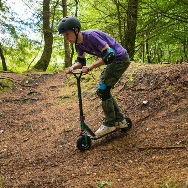 Osprey Dirt Scooter - Neochrome