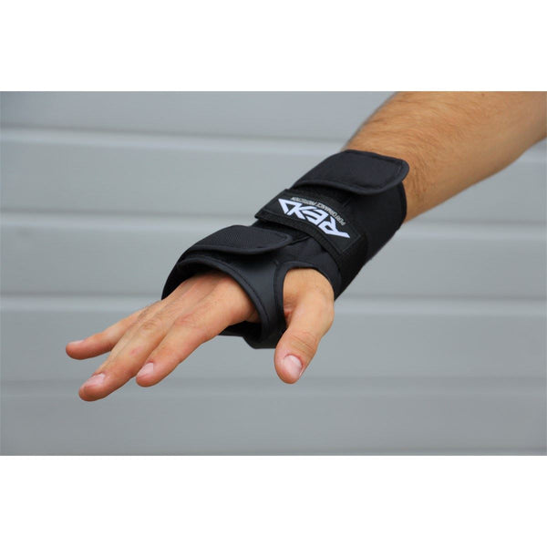 REKD Skateboard Skate Scooter BMX Wrist Guards - Black - Skatewarehouse.co.uk