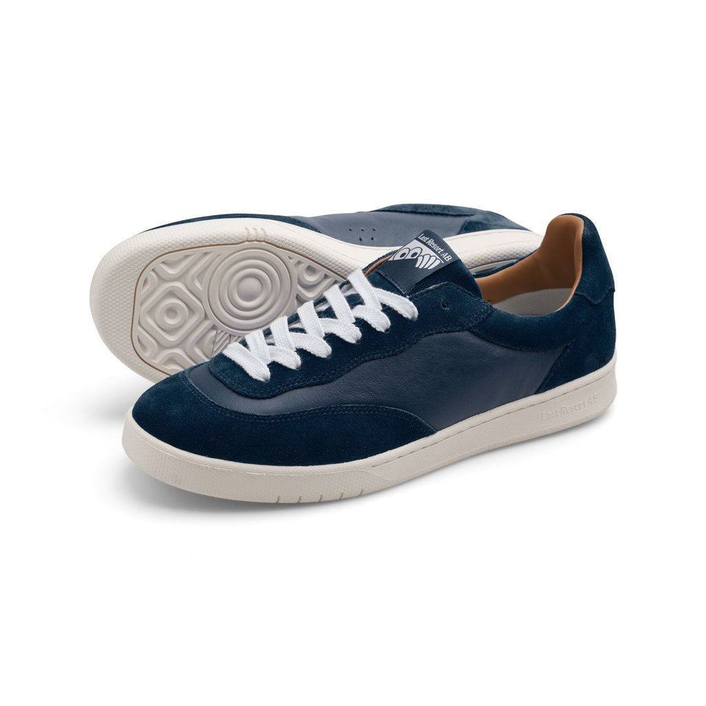CM001 LO (Navy / White) Shoes - UK 7