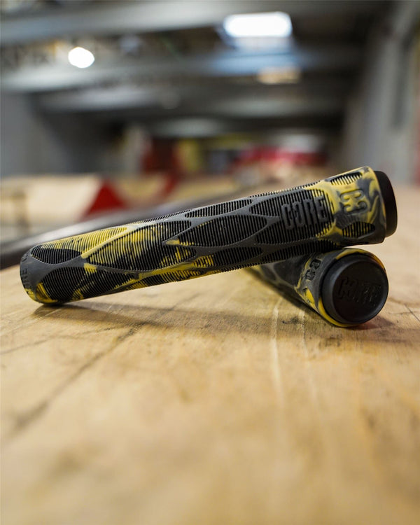 CORE Pro Handlebar Grips, Soft 170mm - Bark (Black/Gum) - Skatewarehouse.co.uk
