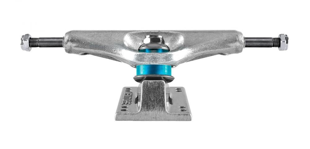 Venture Skateboard Trucks V8 Team Edition Polished - 5.6" - Skatewarehouse.co.uk