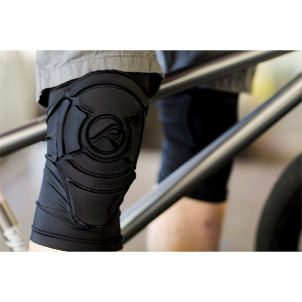 REKD Pro Knee Gaskets - Black - Skatewarehouse.co.uk