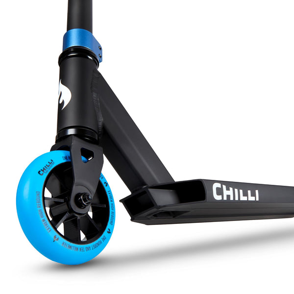 Chilli Base Black/blue Scooter - Skatewarehouse.co.uk