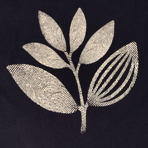 Magenta Fingerprint Plant Tee Black - Skatewarehouse.co.uk