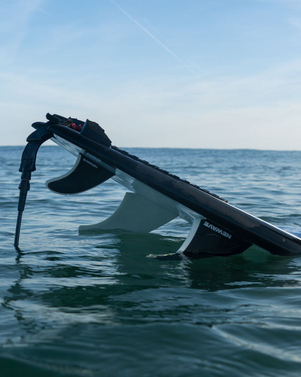 NewaveSurf Newave - Twin Fin +Trailer - Black & White Accessories