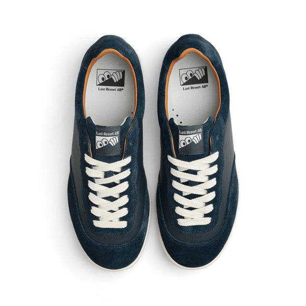 CM001 LO (Navy / White) Shoes - UK 6.5