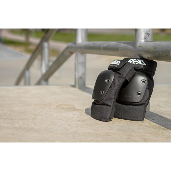 REKD Skateboard Skate Scooter BMX Ramp Elbow Pads - Black - Skatewarehouse.co.uk