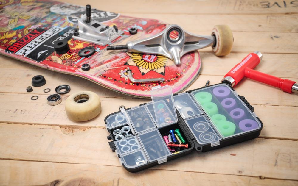 Venom Skateboards – Lot Ultime 27 Pièces Avec Boîte à Outils, Roulements, Boulons & Plus – Cadeau Parfait Pour Skateur