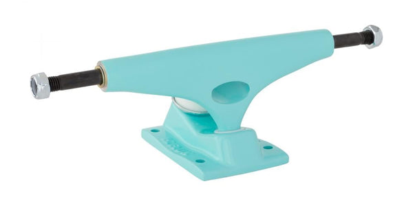 Krux Skate Like A Girl DLK K5 Skateboard Trucks - silver 8.0 Krux Skate Like A Girl DLK K5 Skateboard Trucks - silver 8.0