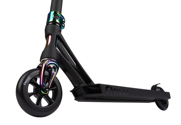 Chilli Pro Beast V2 Black Neo Scooter - Skatewarehouse.co.uk