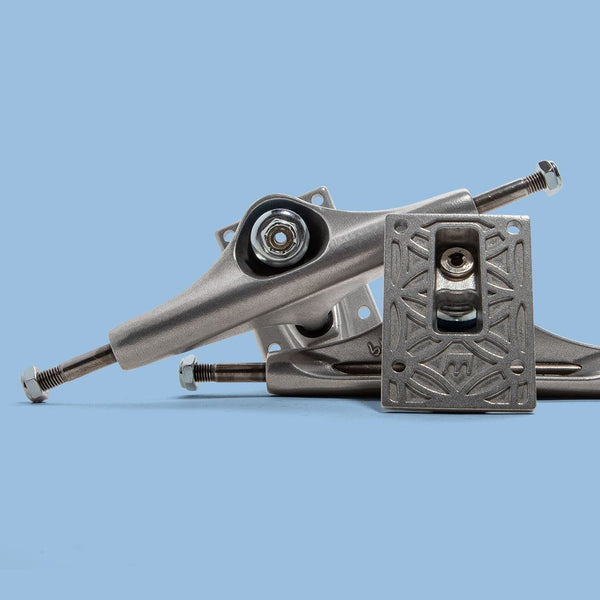 Royal FC Ultra Light Standard Raw Skateboard Truck Raw - 149 - Skatewarehouse.co.uk