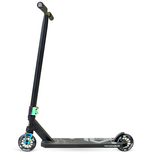 Madd Gear MG 5 - Axion - Black / Neo Chrome Stunt Scooter