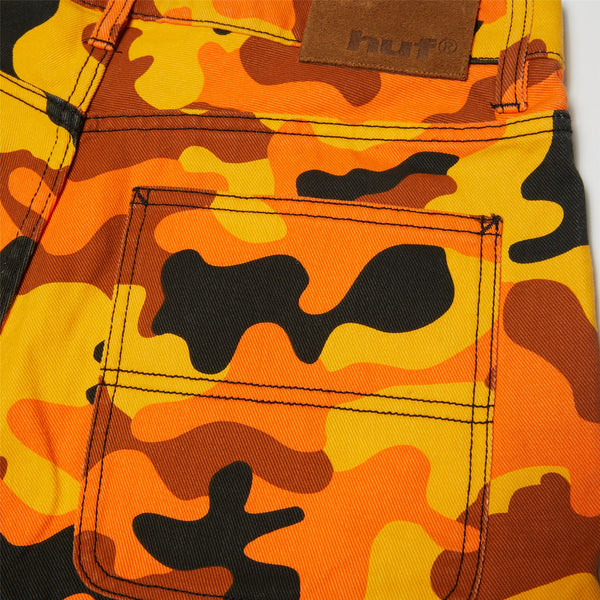 Kinda Loose Double Knee Camo Short (Lava)