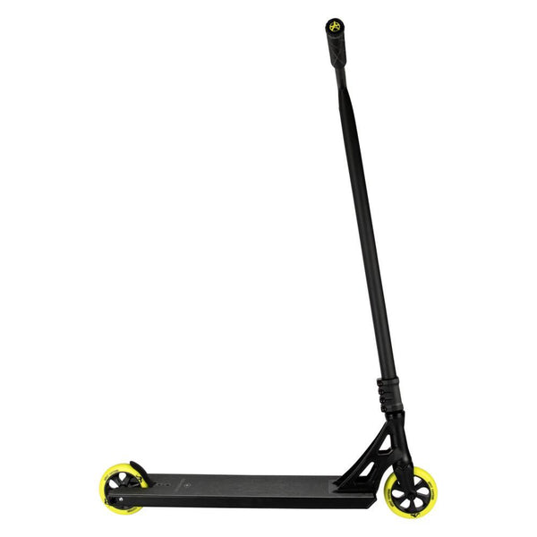 Addict Complete Scooter Revenger - Pulse - Black / Yellow - Skatewarehouse.co.uk