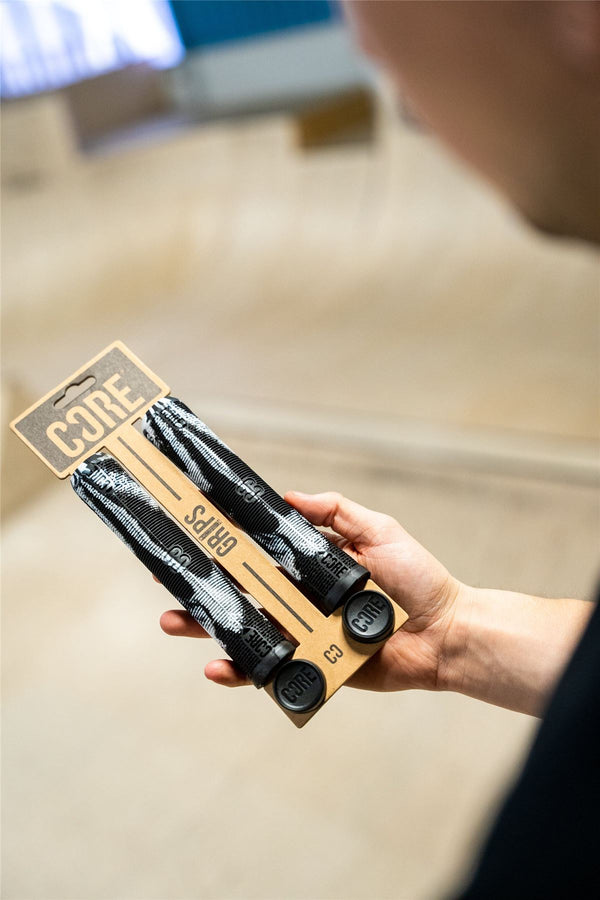 CORE Skinny Boy Handlebar Grips Soft 170mm – White/Black - Skatewarehouse.co.uk