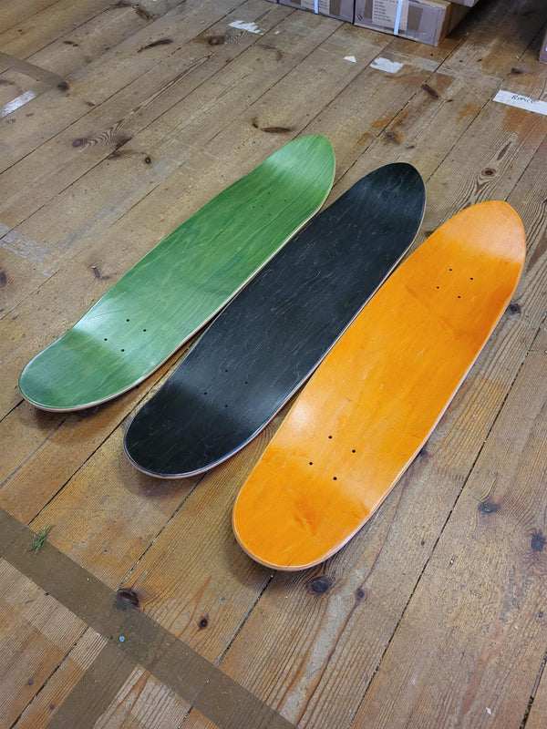 Venom Varnished Blank Skateboard Decks - Black Stain, Maple Wood, Perfect for Custom Art, DIY Projects, and Furniture - Cruiser Shape - Skatewarehouse.co.uk